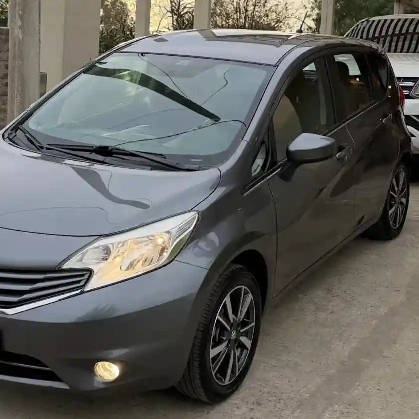 Nissan Note 1.6 Exclusive 110Cv Cvt 2017 - foto 1