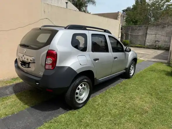 Renault Duster 1.6 4X2 Confort 110Cv 2013 - foto 4