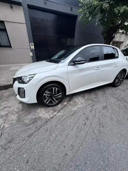 Peugeot 208 1.0T Allure Pack 2024 - foto 2