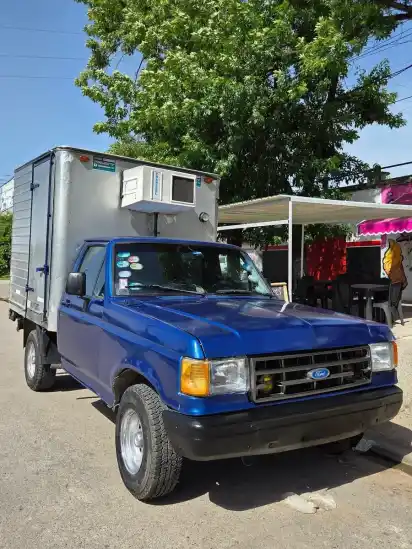 Ford F-100 F100 2000 - foto 1