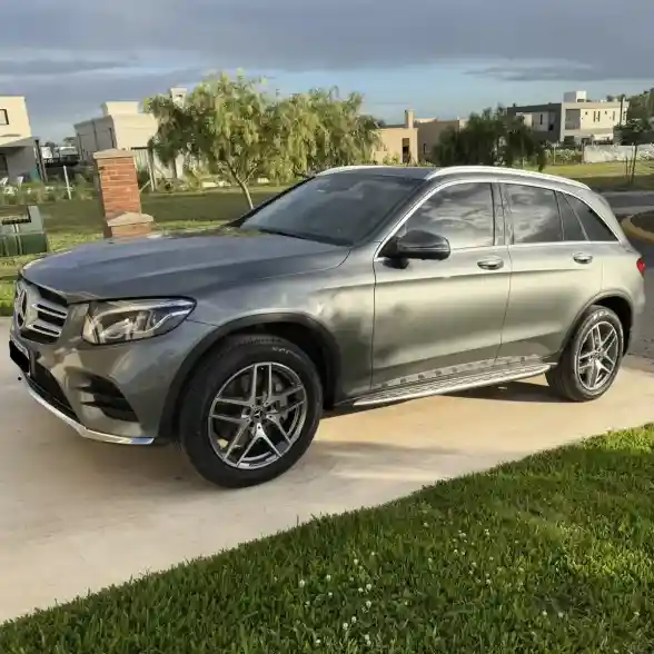 Mercedes-Benz Clase Glc 2.0 Glc250 300 4Matic Atomático 2019 - foto 1