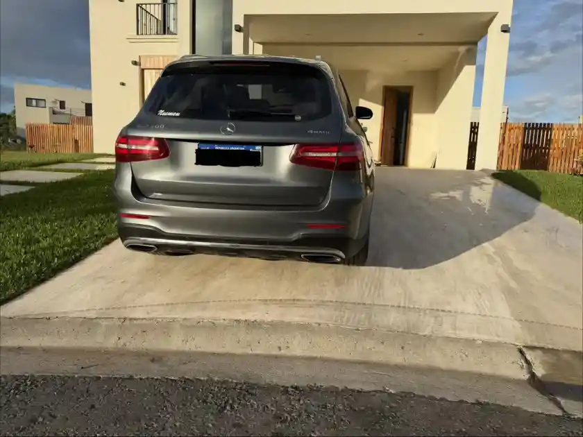Mercedes-Benz Clase Glc 2.0 Glc250 300 4Matic Atomático 2019 - foto 5