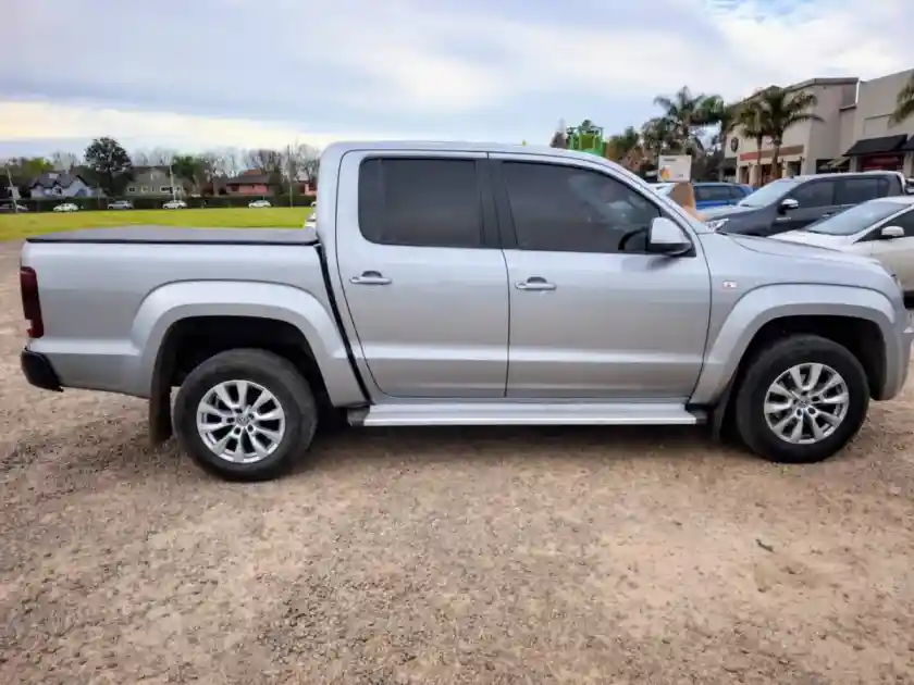 Volkswagen Amarok 2.0 Cd Tdi 180Cv Comfortline 4X2 At 2023 - foto 4
