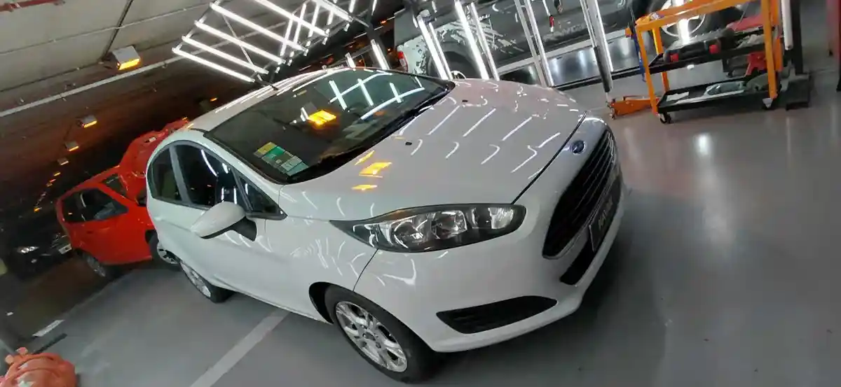 Ford Fiesta Kinetic Design 1.6 S Plus 2014 - foto 3