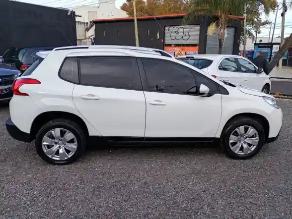 Peugeot 2008 1.6 Allure 2017 - foto 3
