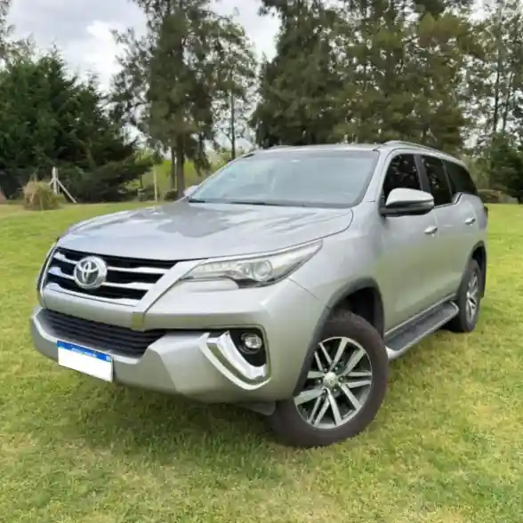Toyota Hilux Sw4 2.8 Srx 177Cv 4X4 7As At 2018 - foto 1