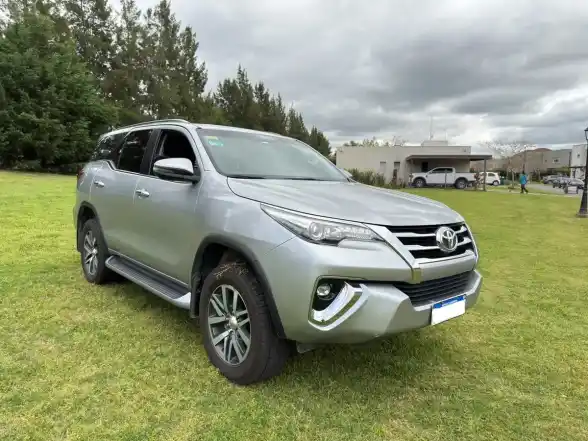 Toyota Hilux Sw4 2.8 Srx 177Cv 4X4 7As At 2018 - foto 5