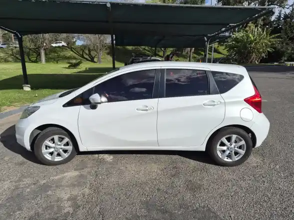 Nissan Note 1.6 Advance 110Cv 2016 - foto 2