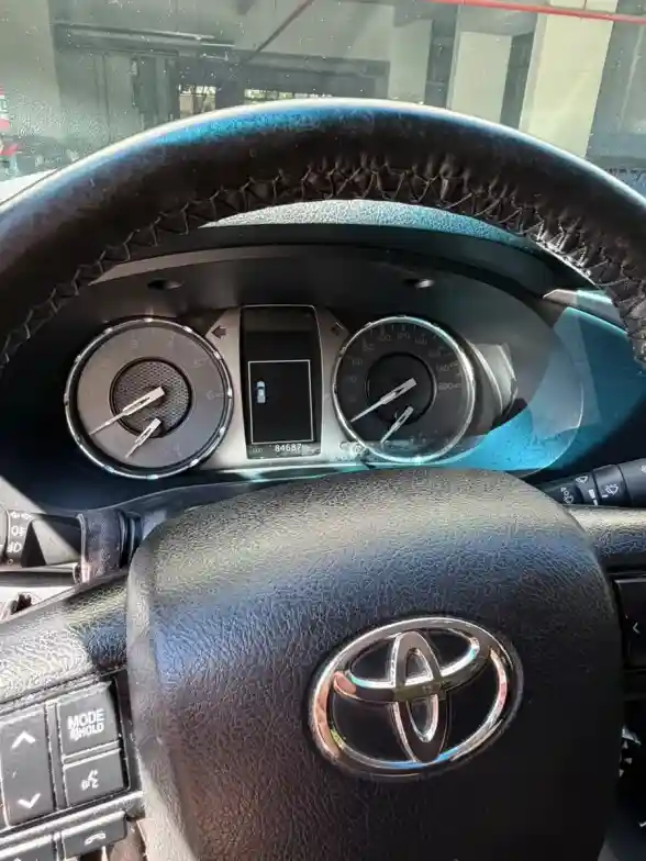 Toyota Hilux Pick-Up 2.8 Cd Srv 204Cv 4X2 2021 - foto 4