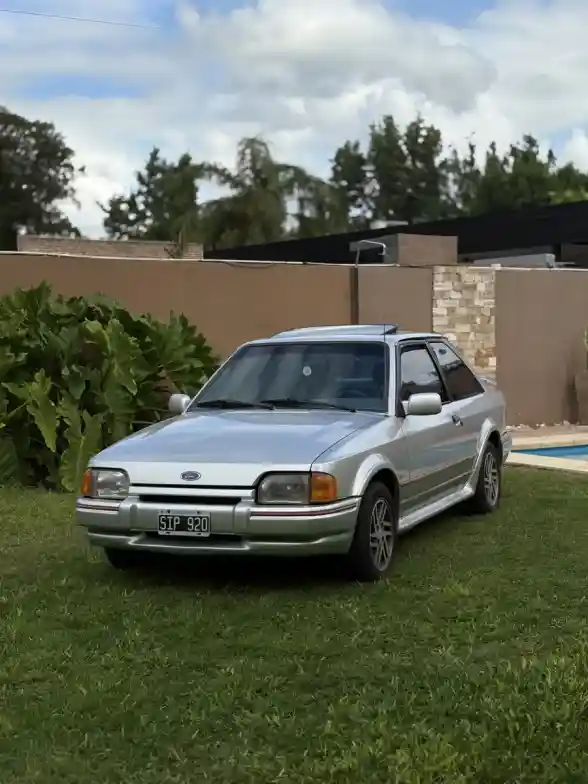 Ford Escort 1.8 Xr3 1992 - foto 1