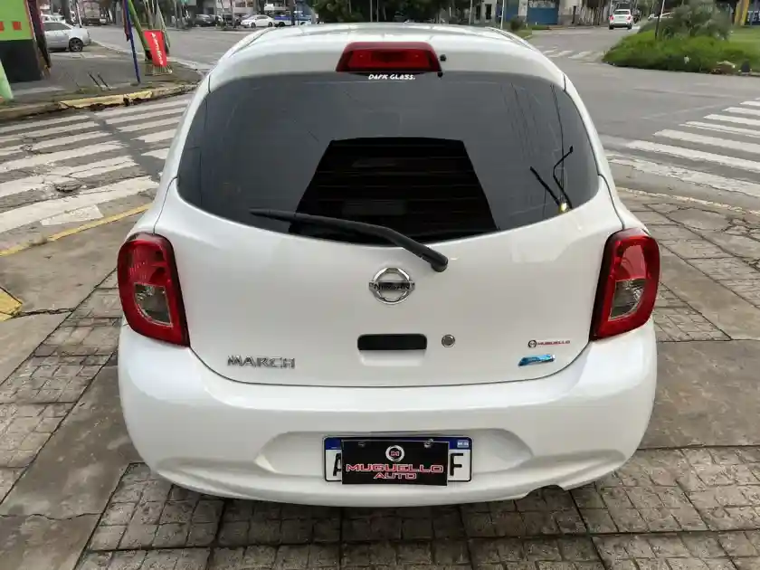 Nissan March 1.6 Active 107Cv 2017 - foto 5