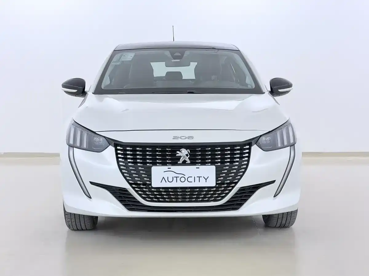 Peugeot 208 1.6 Feline Tiptronic L23 2023 - foto 1