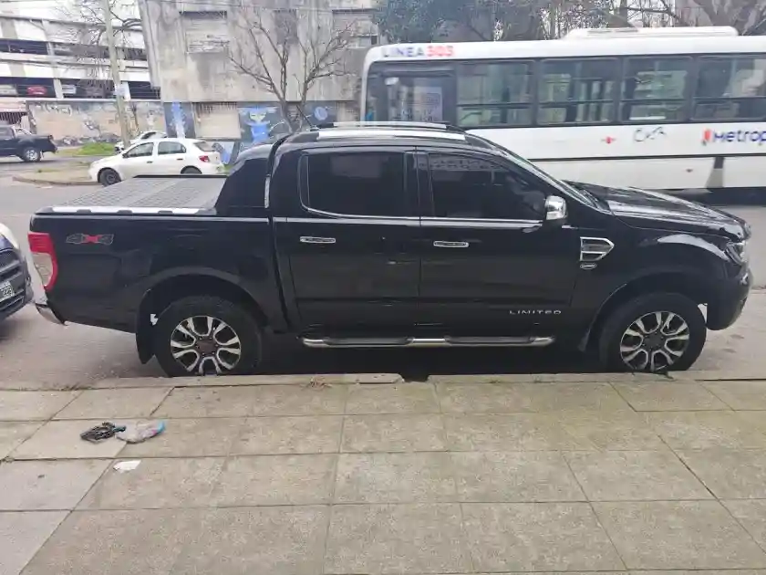Ford Ranger 3.2 Cd Limited Tdci 200Cv Automática 2023 - foto 3