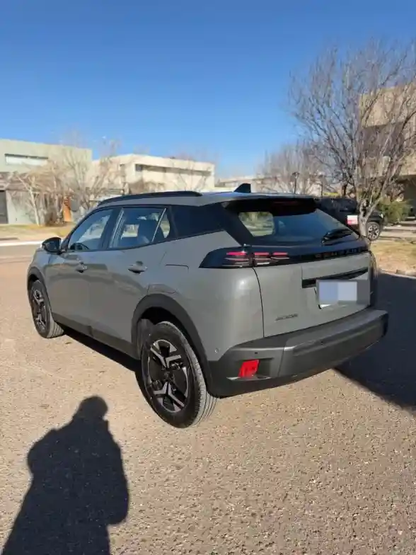 Peugeot 2008 1.0T Allure Cvt 2025 - foto 3