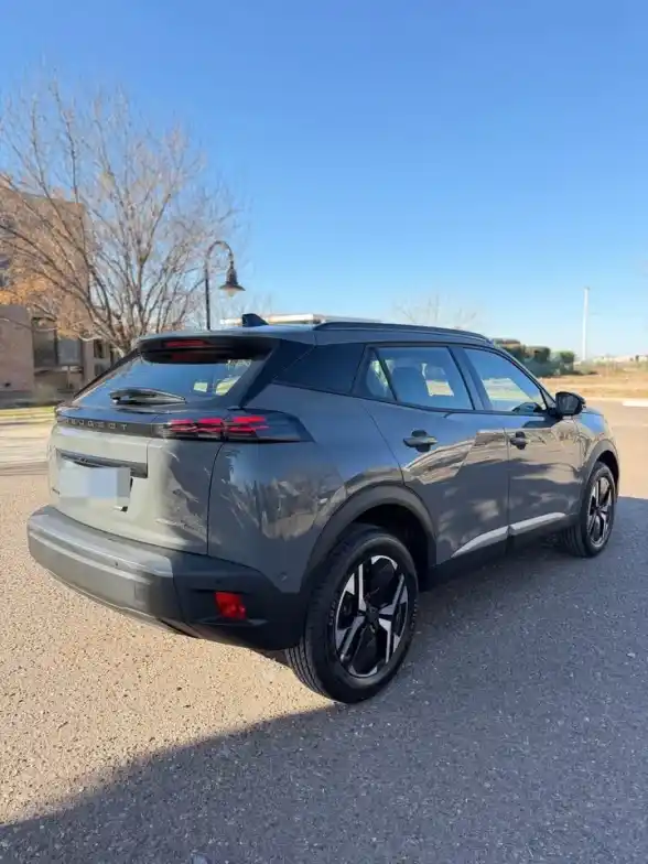 Peugeot 2008 1.0T Allure Cvt 2025 - foto 4