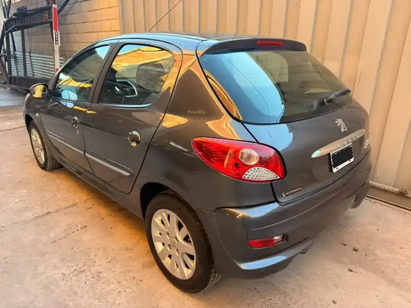 Peugeot 207 Compact 1.6 Xs 2012 - foto 3
