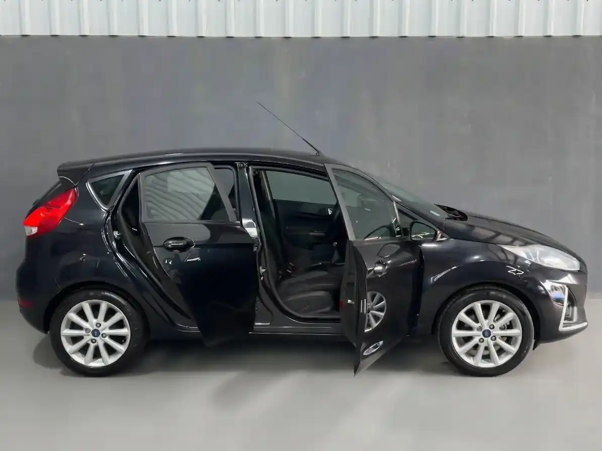 Ford Fiesta Kinetic 1.6 Se Plus 120Cv 2019 - foto 5