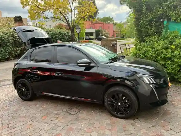 Peugeot 208 1.6 Style Mt 2023 - foto 2