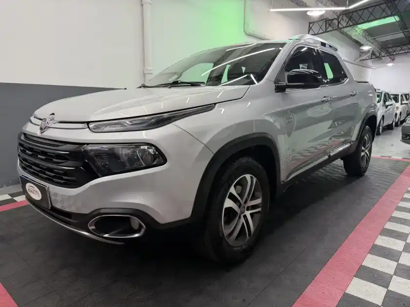 Fiat Toro 2.0 Volcano 4X4 At 2017 - foto 1