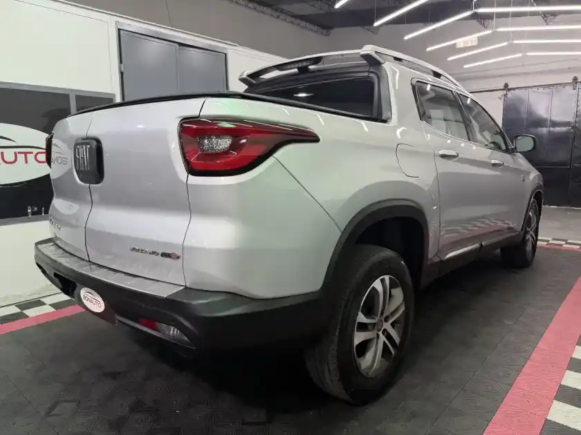 Fiat Toro 2.0 Volcano 4X4 At 2017 - foto 4