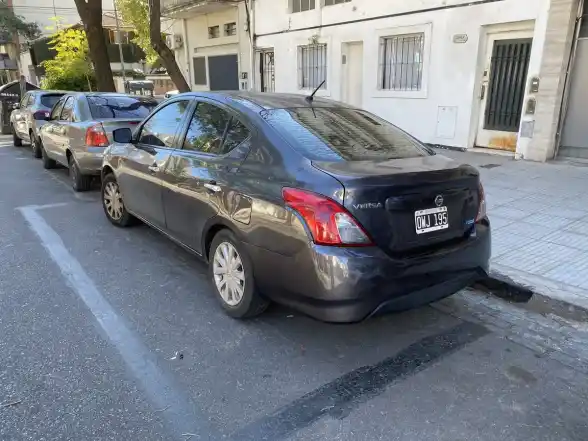 Nissan Versa 1.6 Sense Mt 2015 - foto 5