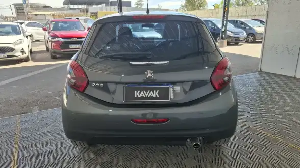 Peugeot 208 1.6 Feline Tiptronic 2018 - foto 4