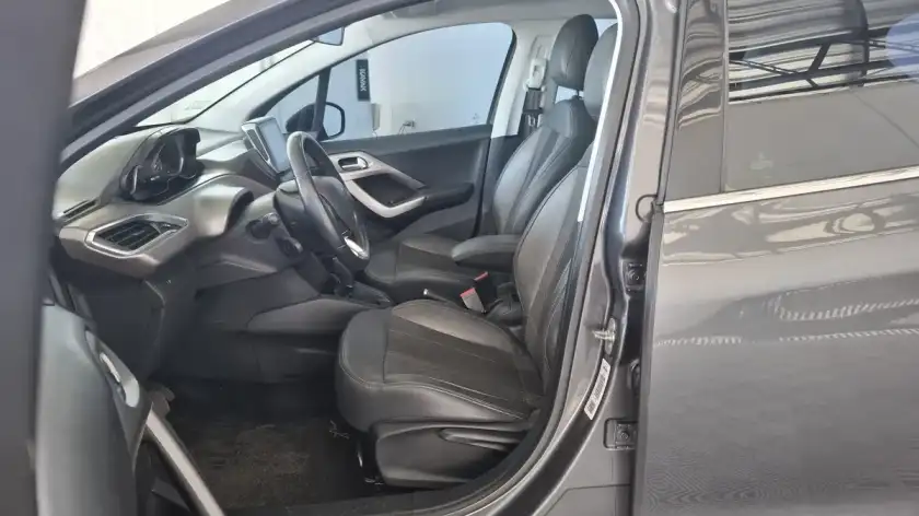 Peugeot 208 1.6 Feline Tiptronic 2018 - foto 5