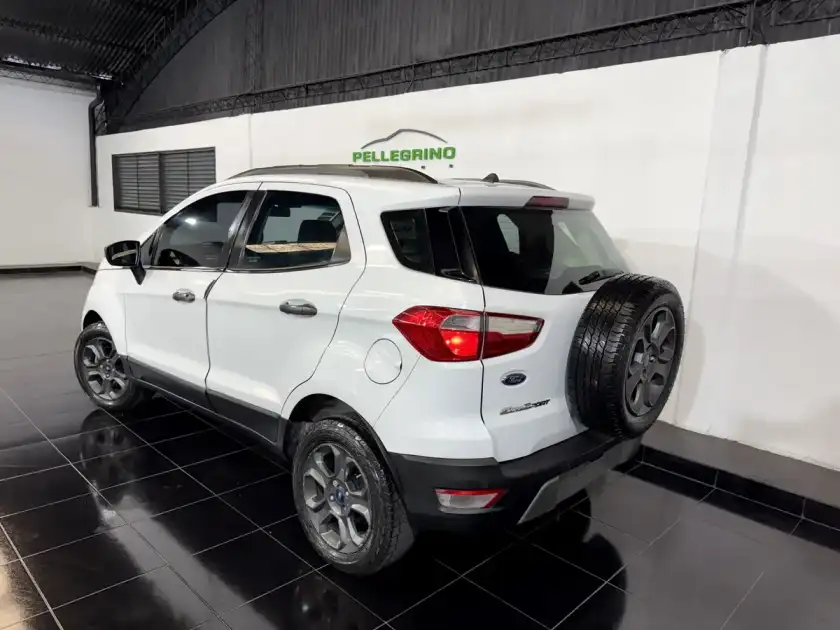 Ford Ecosport 1.5 Freestyle 123Cv 4X2 2018 - foto 4