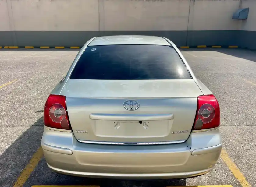 Toyota Avensis 2.0 Mt 2008 - foto 5