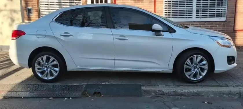 Citroën C4 Lounge 2.0 Tendance Pack 2015 - foto 2