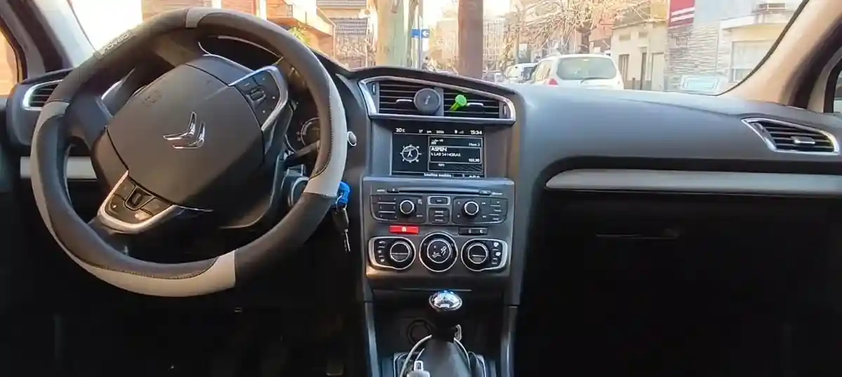 Citroën C4 Lounge 2.0 Tendance Pack 2015 - foto 4