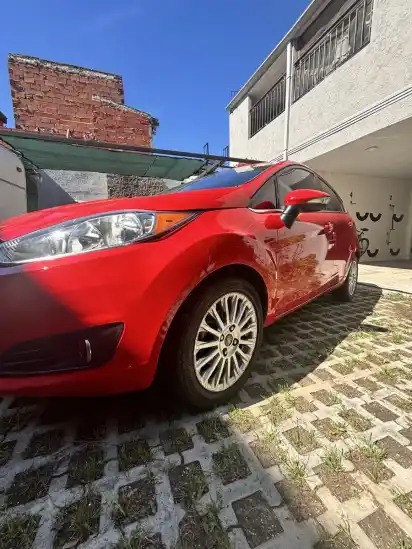 Ford Fiesta Kinetic 1.6 Titanium Powershift 120Cv 2015 - foto 1
