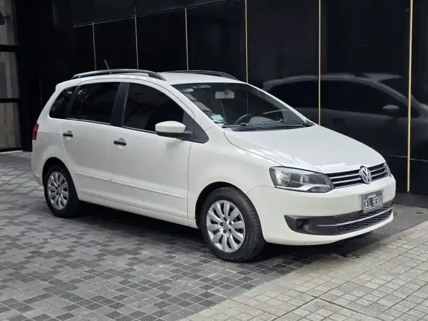 Volkswagen Suran 1.6 Comfortline 101Cv 2014 - foto 3
