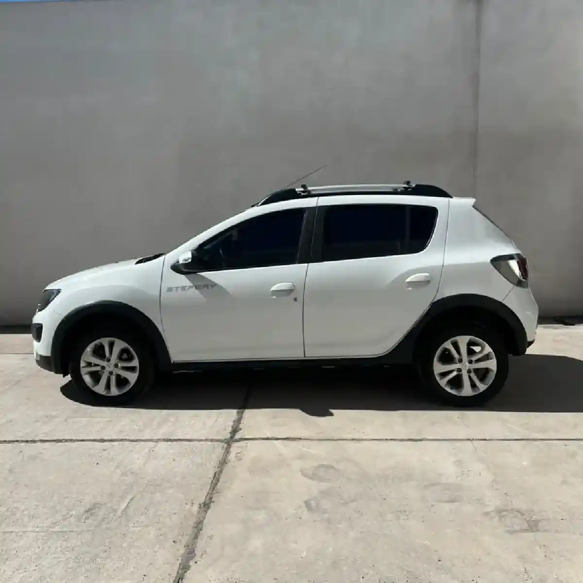 Renault Sandero Stepway 1.6 Privilege 105Cv 2015 - foto 2