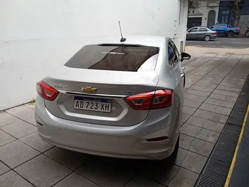 Chevrolet Cruze Ii 1.4 Sedan Lt Mt 2019 - foto 4