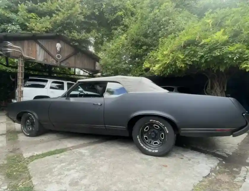 Oldsmobile, No Camaro,Mustang,Chevelle Cutlass, No Camaro,Mustang,Chevelle Cutlass Supreme Convertible V8 2025 - foto 1