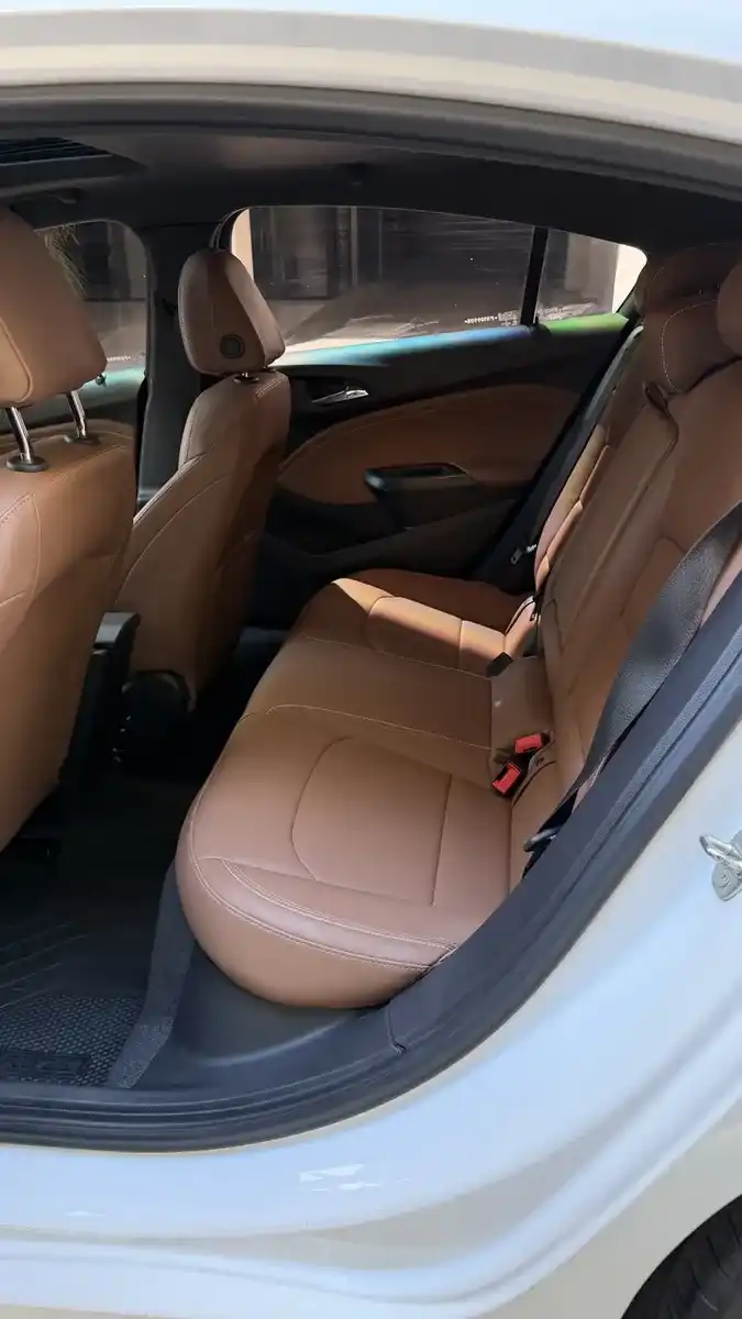 Chevrolet Cruze 5 1.4 Premier At 5P 2022 - foto 3