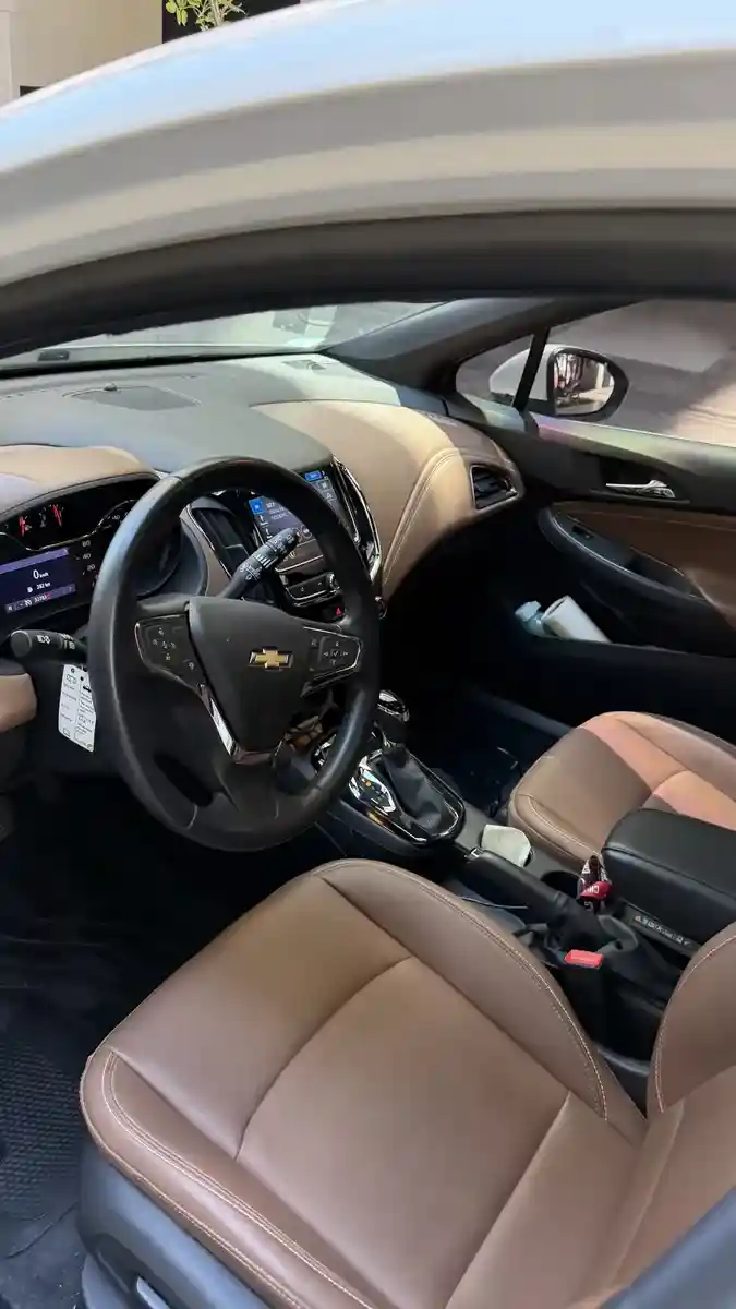Chevrolet Cruze 5 1.4 Premier At 5P 2022 - foto 4