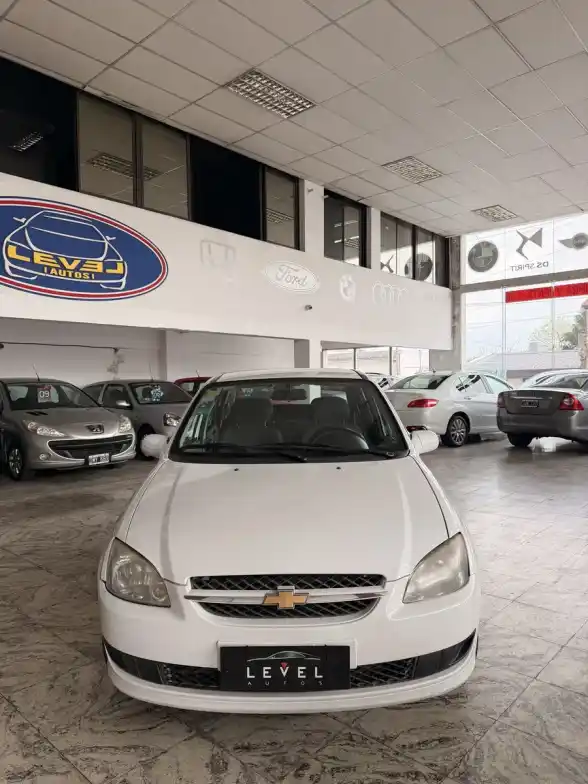 Chevrolet Classic 1.4 Lt Spirit 2011 - foto 2