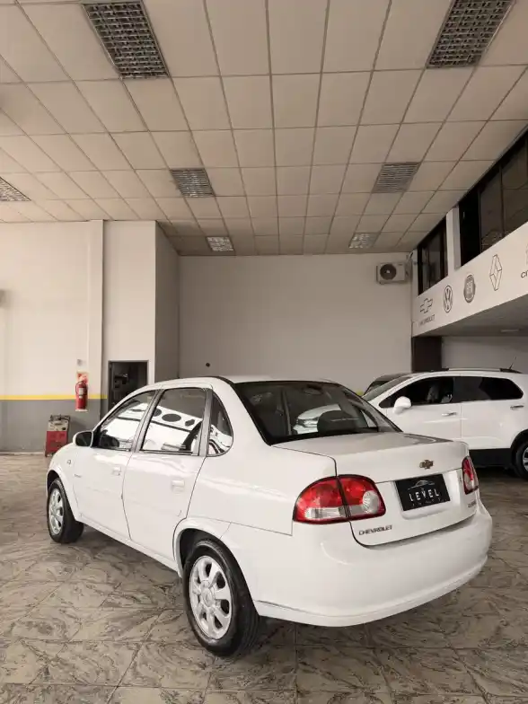 Chevrolet Classic 1.4 Lt Spirit 2011 - foto 4