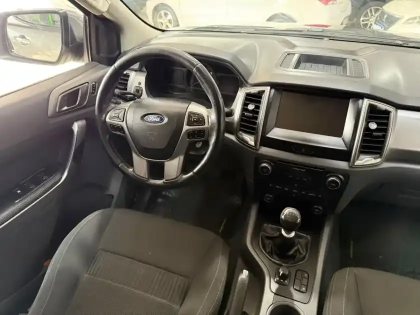 Ford Ranger Nueva Ranger Dc 4X4 Xlt Mt 3.2 D 2016 - foto 5