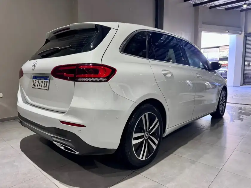 Mercedes-Benz Clase B 1.3 163Cv Progressive 2021 - foto 3