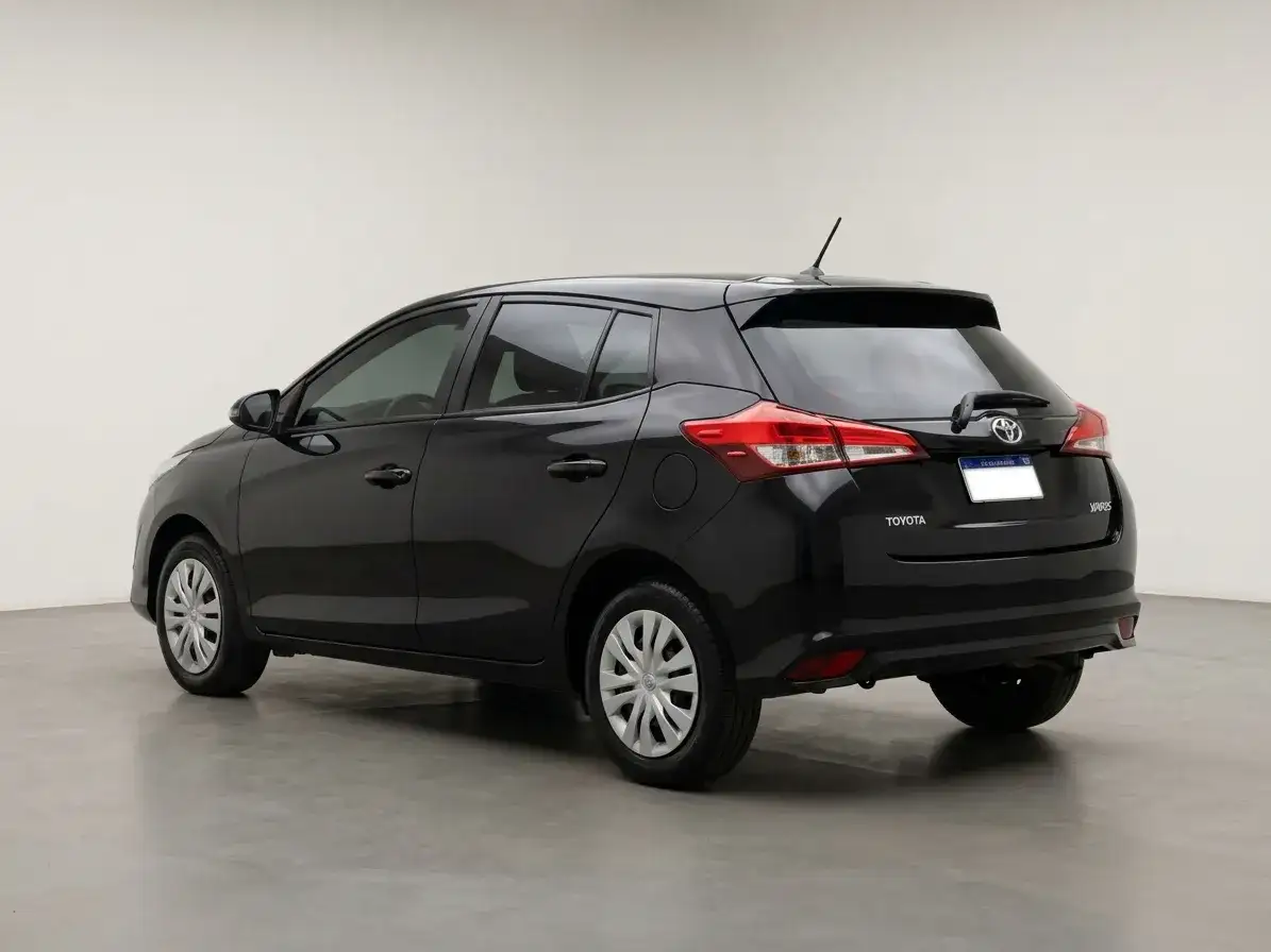 Toyota Yaris 1.5 5 Ptas Xs L/22 2023 - foto 5