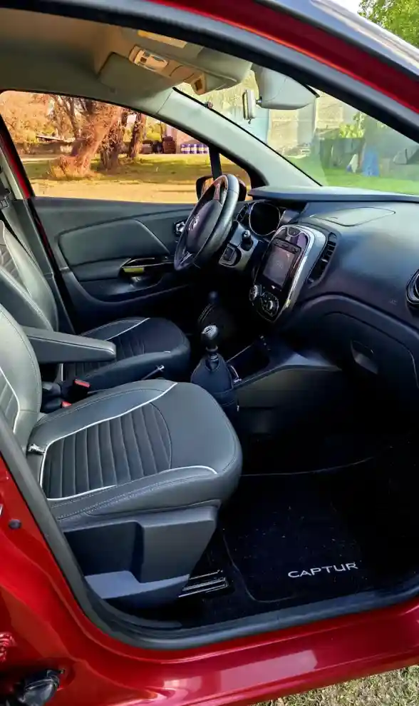 Renault Captur 2.0 Intens 2018 - foto 4