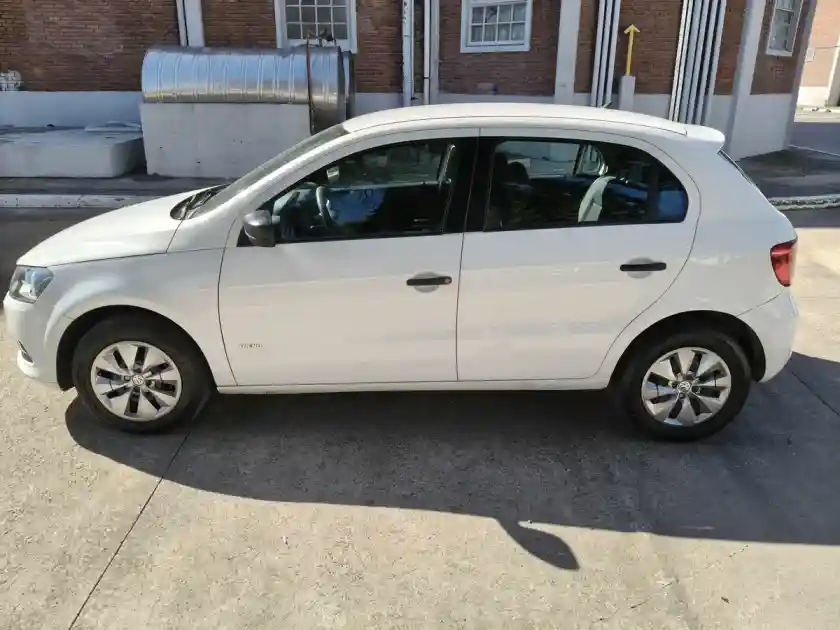 Volkswagen Gol Trend 1.6 Trendline 101Cv 2014 - foto 2