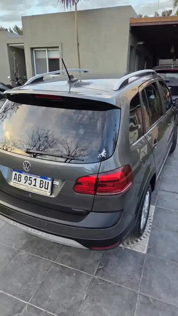 Volkswagen Suran Cross Highline 1.6 Msi 2017 - foto 5