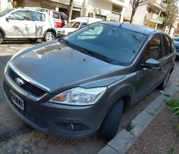 Ford Focus 2 2.0 Trend 5P 2010 - foto 1