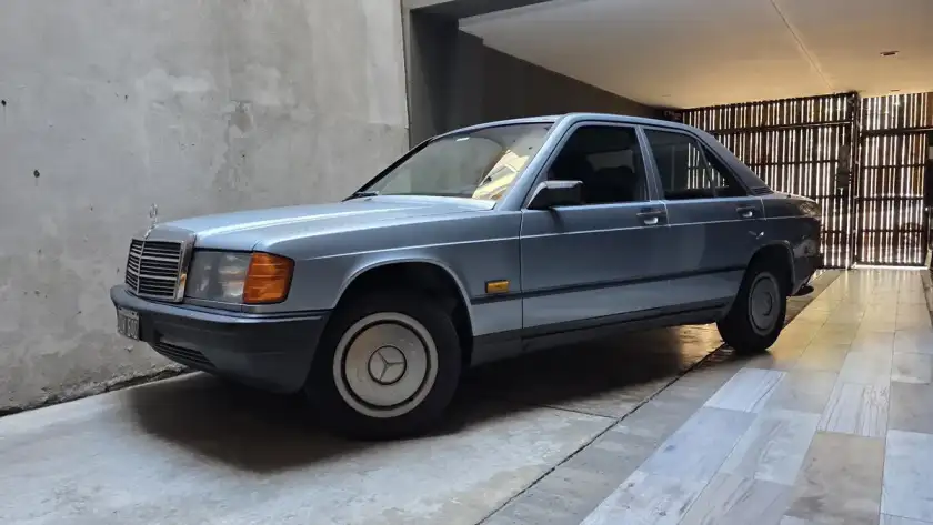 Mercedes-Benz 190 2.3 E 1987 - foto 1