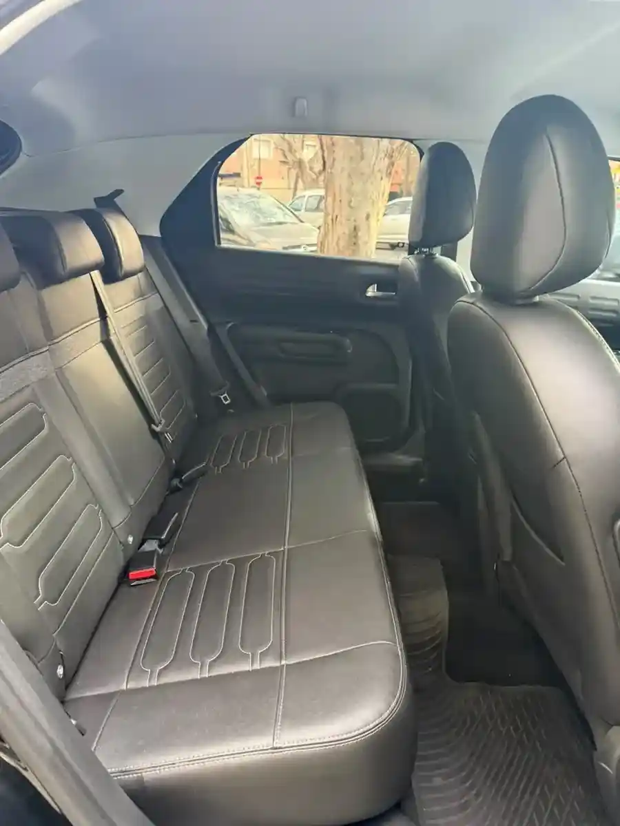 Citroën C4 Cactus 1.6 Thp 165 At6 Shine 2019 - foto 4