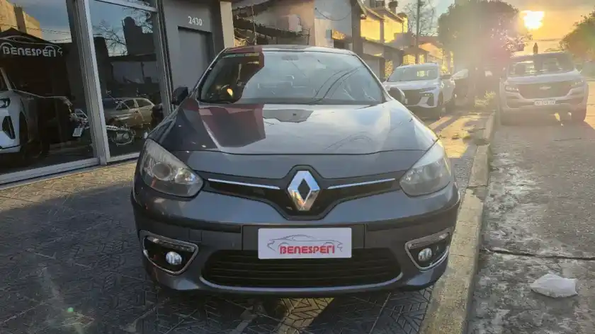 Renault Fluence 2.0 Ph2 Privilege Cvt 143Cv 2016 - foto 2
